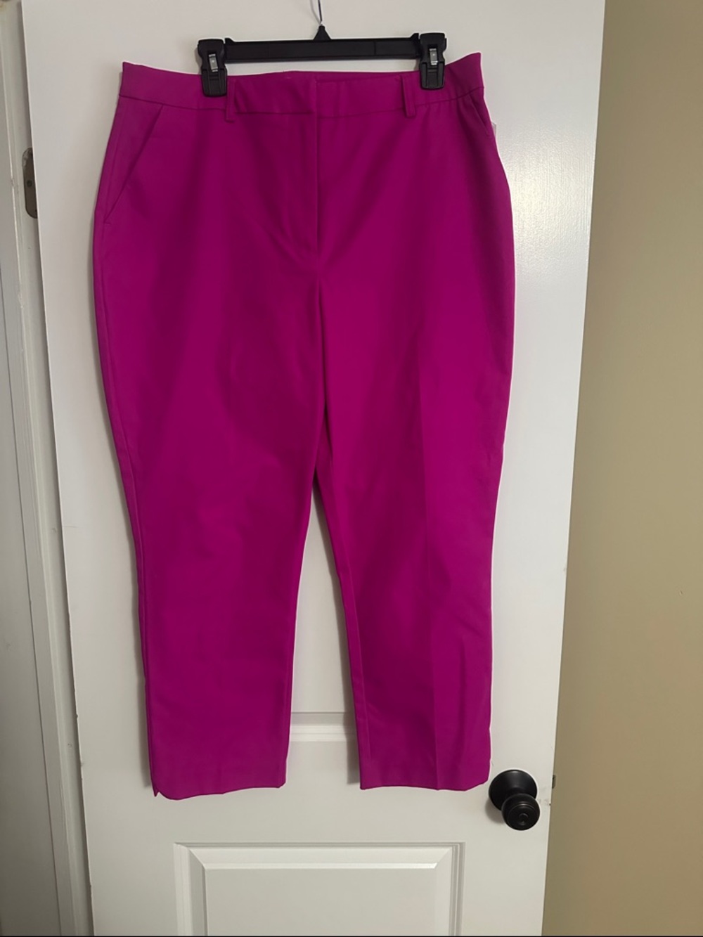 Gibson Latimer Fuchsia Cropped Stretch Ankle Pants